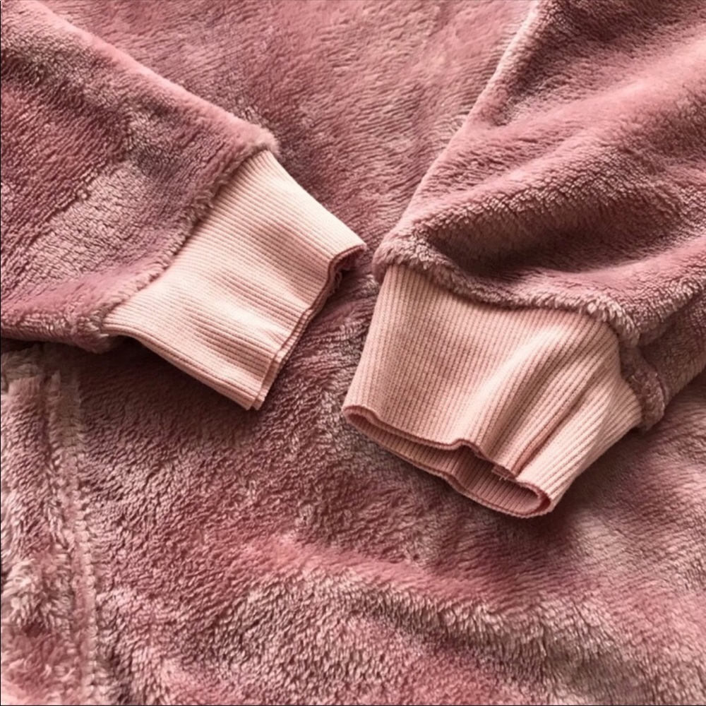 ❄️LAST3️⃣//BLUSH FLEECE HOODIE - Picture 5 of 6